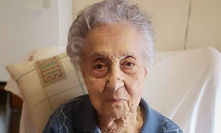 <strong>Cụ bà 115 tuổi trở thành người sống thọ nhất thế giới</strong>