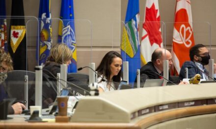 <strong>Hội đồng Calgary quyết định không thay đổi sự phân chia thuế bất động sản giữa chủ nhà và doanh nghiệp</strong>
