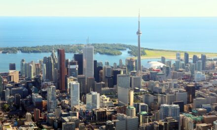 Toronto đối mặt với tình trạng thiếu hụt cơ sở hạ tầng 26 tỷ Đô la để duy trì dịch vụ trong thập kỷ tới