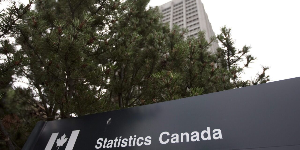 Thống kê Canada cho biết doanh số sản xuất giảm 2,1% trong tháng 3