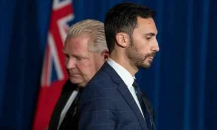 Lecce bị loại khỏi chức bộ trưởng giáo dục trong cuộc thay đổi nội các lớn của chính phủ Ontario